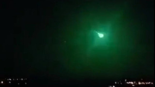 Τρόμαξαν στην Τουρκία με μετεωρίτη που μπήκε στην ατμόσφαιρα (vid)