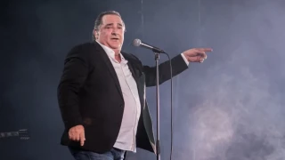 Αυτή ήταν η τελευταία επιθυμία του Βασίλη Καρρά: «Μόνο αυτό τον ένοιαζε, το κάνω μέχρι και σήμερα»