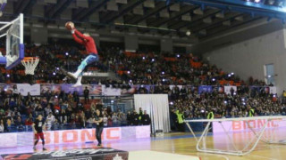 Έσπασαν το ρεκόρ Γκίνες στο κυπριακό All Star Game (vid)