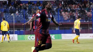 Έδωσε δανεικό και τον Μπεν. Δεν το πιστεύω...