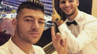 H selfie του Ταχτσίδη με τον κουμπάρο του Νίκο Ζιαμπάρη! (pic)
