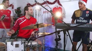 Συγκρότημα-Άρσεναλ για καλό σκοπό! (video)