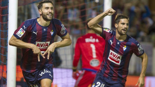 Χωρίς ίχνος ντροπής