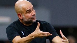 Αγνώριστος ο Γκουαρντιόλα με... μουστάκι!