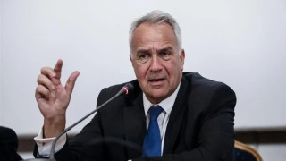 Βορίδης για τεκνοθεσία ομόφυλων ζευγαριών: «Επιμένω στην άποψή μου»