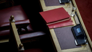 Προσχέδιο προϋπολογισμού 2024: Ενέσεις ρευστότητας 2,5 δισ. ευρώ σε 3 εκατ. νοικοκυριά