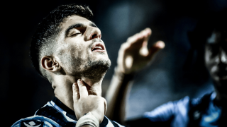 Η UEFA στα... πόδια του Κουλιεράκη!