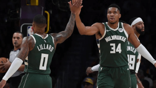 Αντετοκούνμπο-Λίλαρντ στο πρώτο τους σόου με τους Μπακς!