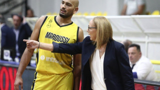 Μαρούσι - ΠΑΟΚ: Έγραψε ιστορία η Γκουζίνη, πρώτη γυναίκα head coach στη Basket League