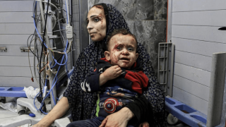 Σοκάρουν οι φωτό από το βομβαρδισμένο νοσοκομείο στη Γάζα: Σε ένα λεπτό σκοτώθηκαν όλοι, εικόνες φρίκης