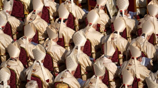 Βατικανό: Πολωνός επίσκοπος παραιτήθηκε αφού ένας ιερέας οργάνωσε όργιο στην ενορία του