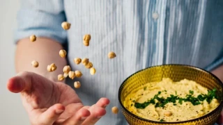 Αυτή η τροφή βοηθά στη μείωση του σωματικού λίπους και καθυστερεί τη γήρανση