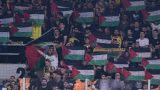 Σήκωσαν σημαίες της Παλαιστίνης οι οπαδοί της «Ένωσης» στην «OPAP Arena»