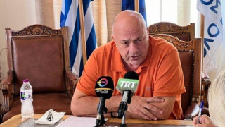 Μπέος: «Θα είμαι δήμαρχος για 105 χρόνια – Βουλώστε το πια!»