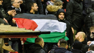 ΠΑΟΚτσής σήκωσε σημαία της Παλαιστίνης στο Αμπερντίν