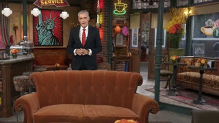 Θάνατος Μάθιου Πέρι: Ο Νίκος Ευαγγελάτος «μέσα» στο Central Perk από τα «Φιλαράκια»