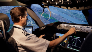 «Γκαζιάρης» πιλότος παινεύει τον εαυτό του: «Ρεκόρ ο χρόνος, ούτε στα παραμύθια δεν γίνονται αυτά»