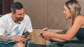 Τι απαντά η Σόφι Μαρτίνες στα σχόλια που τη θέλουν με τον Λιονέλ Μέσι