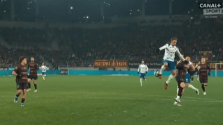 Η ασίστ της αγωνιστικής και ίσως της χρονιάς έγινε στην Πολωνία