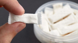 Στικάκια νικοτίνης: Πόσο επικίνδυνα είναι τα καπνικά προϊόντα που προκάλεσαν λιποθυμία μαθητών; (pic, vids)