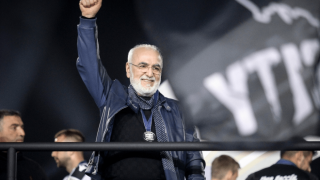 «Εκστασιασμένος» ο Ιβάν Σαββίδης: Δεν έκλεινε το τηλέφωνο και μοίραζε συγχαρητήρια στα αποδυτήρια του ΠΑΟΚ