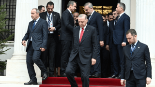 Σε νέα τροχιά οι ελληνοτουρκικές σχέσεις - Τα νέα δεδομένα από την επίσκεψη Ερντογάν