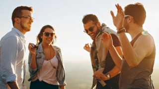 Υγεία: Νέοι σε κρίση ηλικίας και παππούδες που «ξανανιώνουν»