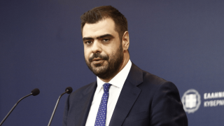 Η ζωντανή μετάδοση της εξαγγελίας των μέτρων για την οπαδική βία