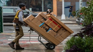 Διανομέας αποκάλυψε πόσα χρήματα βγάζει μέσα σε μια εβδομάδα: «Μήπως έχω επιλέξει λάθος δουλειά;»