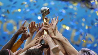 Τρεις υποψηφιότητες για το Μουντιάλ γυναικών του 2027