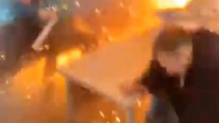 Ουκρανία: Χαμός σε δημοτικό συμβούλιο - Ανδρας έριξε χειροβομβίδες μέσα στην αίθουσα