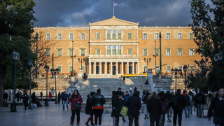 Συστάσεις για επιστροφή μάσκας σε ΜΜΜ και νοσοκομεία