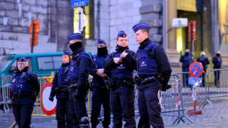 Βέλγιο: Προειδοποίηση για αυτοκίνητο παγιδευμένο με εκρηκτικά σε πλοίο