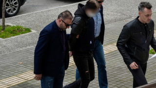 ΕΑΥΘ: «Μας ζήτησε να κάνουμε τη μεταγωγή του Νορβηγού με κοστούμια»