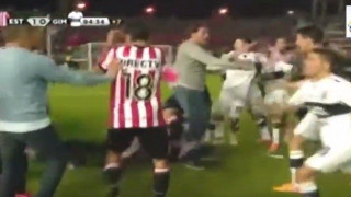 Απίστευτο ξύλο στο Εστουντιάντες-Χιμνάσια Λα Πλάτα (video)