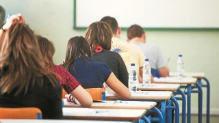 Ξεκινούν την Πέμπτη οι αιτήσεις για τις πανελλαδικές εξετάσεις