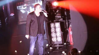 Ο Ρέμος τραγουδάει τον ύμνο της ΑΕΚ μετά την ήττα του Ηρακλή! (video)