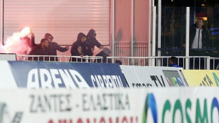 Άγρια επεισόδια και εισβολή οπαδών στο Περιστέρι (vids)