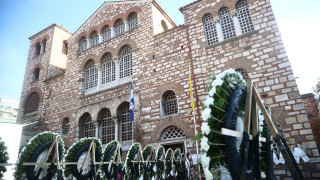 Θεσσαλονίκη - Συγκλονίζει η μητέρα του αστυνομικού: «Βαστάω εγώ, είμαι η μάνα του “Λύγγε”»