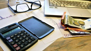 Μισθός: Πόσα κερδίζετε από τον Ιανουάριο με τις νέες φοροελαφρύνσεις