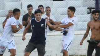 Αργεντινή: Οπαδοί έκαναν «ντου» όταν η ομάδα τους δεν κέρδισε την άνοδο