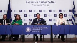 Γεωργιάδης: «Διαγράφονται τα πρόστιμα προς τους ανεμβολίαστους ηλικιωμένους»