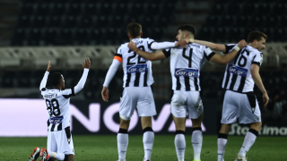 Με το σπαθί του μόνος και άξιος πρώτος, αφού «αποκεφάλισε» αγωνιστικά τον «συγκάτοικο» του