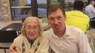 48χρονος ερωτεύτηκε γιαγιά 103 ετών που είναι η χήρα του παππού του