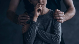 Σοκ στην Κοζάνη: Πατέρας παρενόχλησε τη babysitter των παιδιών του