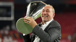 Επίτιμος πρόεδρος Άιντραχτ: «Ευχή μου να εξαφανιστούν όλοι οι γαμ@@@@@ Ναζί»