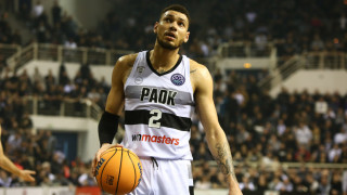 ΠΑΟΚ: Εκτός ντέρμπι ο Γκίλμορ, με απόφαση Τακιανού