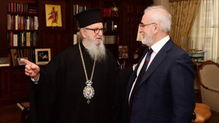 Photogallery από την επίσκεψη του Ιβάν στον Αρχιεπίσκοπο