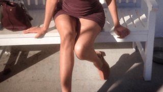 Αυτά τα μίνι σου μας κολάζουν βρε Ρία Αντωνίου! (pic)