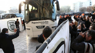 Η στιγμή της έντασης στην Τούμπα με την άφιξη των αποστολών (video)